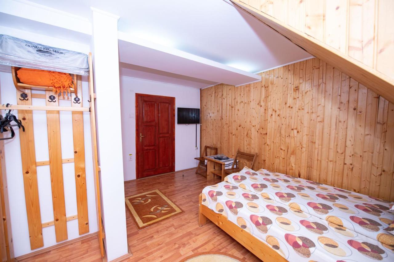 Pensiunea Flori De Camp Vatra Dornei Luaran gambar