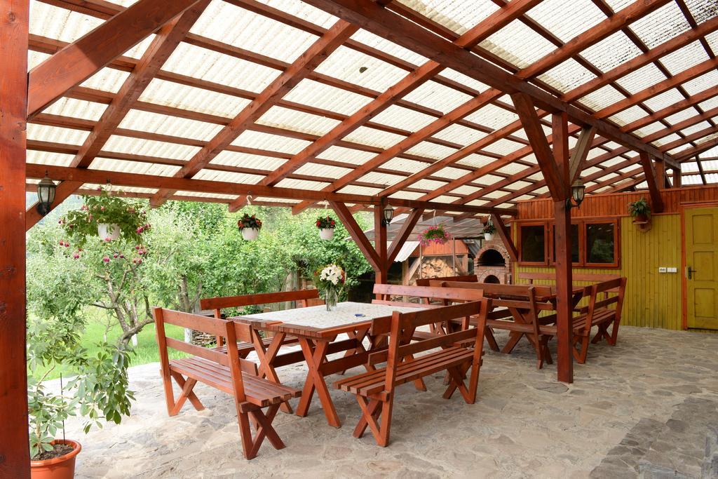 Pensiunea Flori De Camp Vatra Dornei Luaran gambar