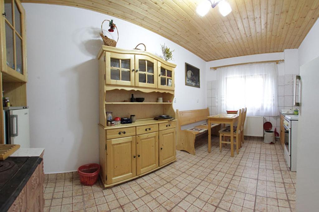Pensiunea Flori De Camp Vatra Dornei Bilik gambar
